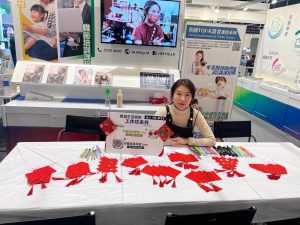 莊銀芬Tubi | 常駐導師 | 夢心藝術畫室